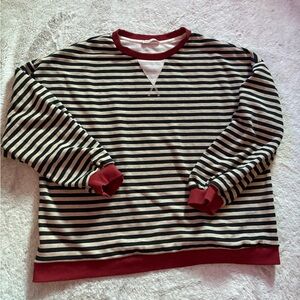 UEU Striped Crewneck Sweatshirt